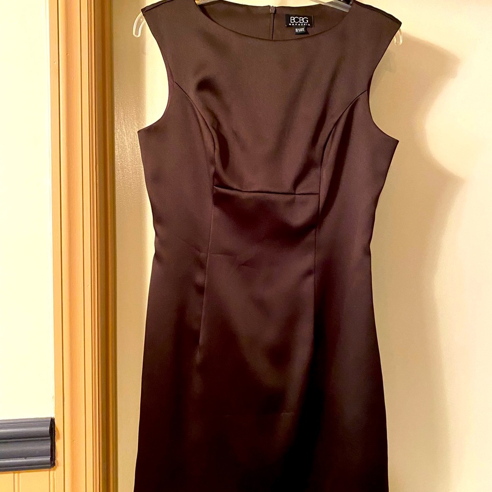 BCBG Max Azaria Brown “satin” fully lined back zip dress